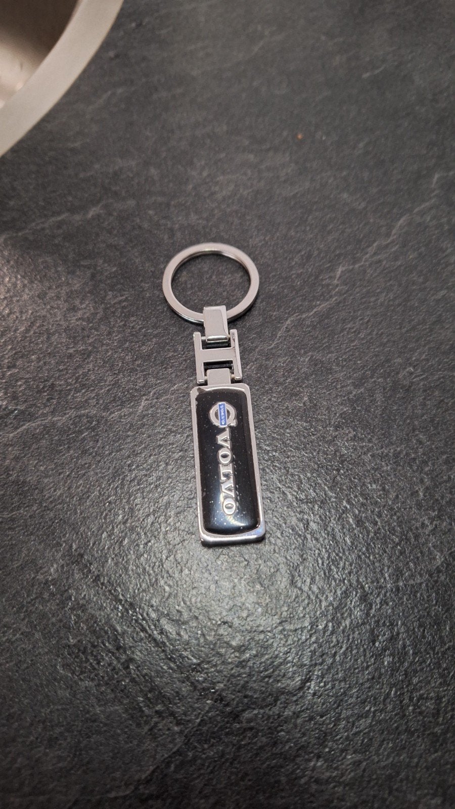 Volvo • Nieuwe • Sleutelhanger, Verzamelen, Sleutelhangers, Ophalen of Verzenden, Nieuw, Merk