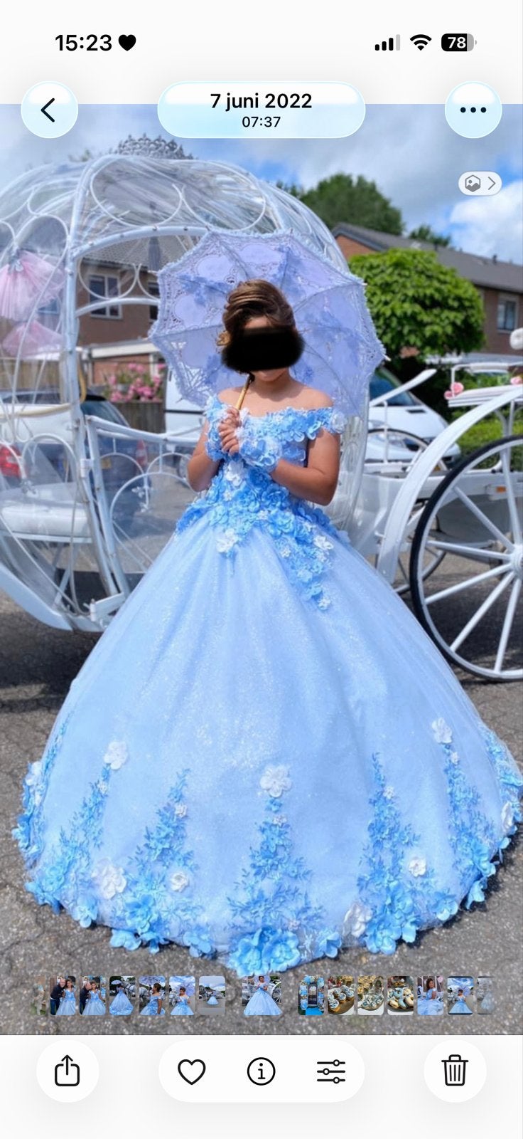 Prachtige communiejurk lichtblauw met bloemen, Ophalen, Zo goed als nieuw, Meisje, Jurk of Rok