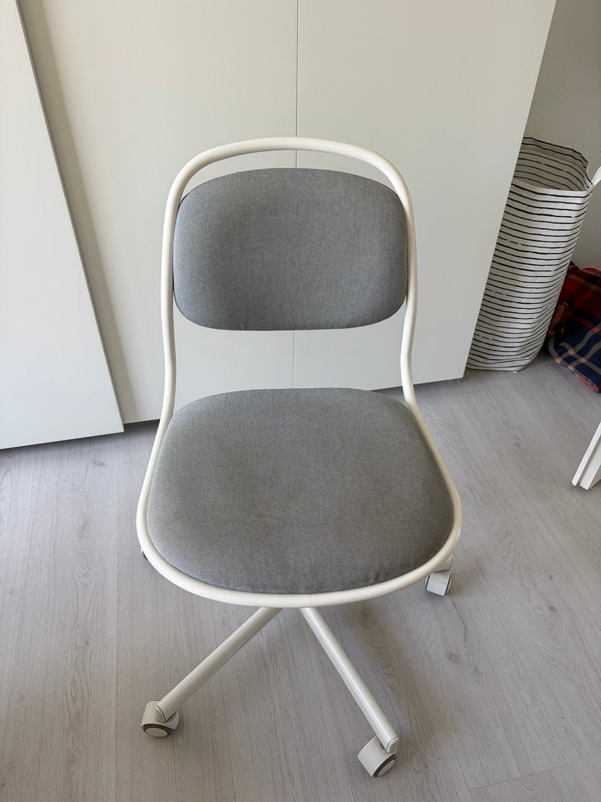 IKEA ÖRFJÄLL bureaustoel GRATIS AF TE HALEN, Ophalen of Verzenden, Gebruikt, Grijs, Bureaustoel