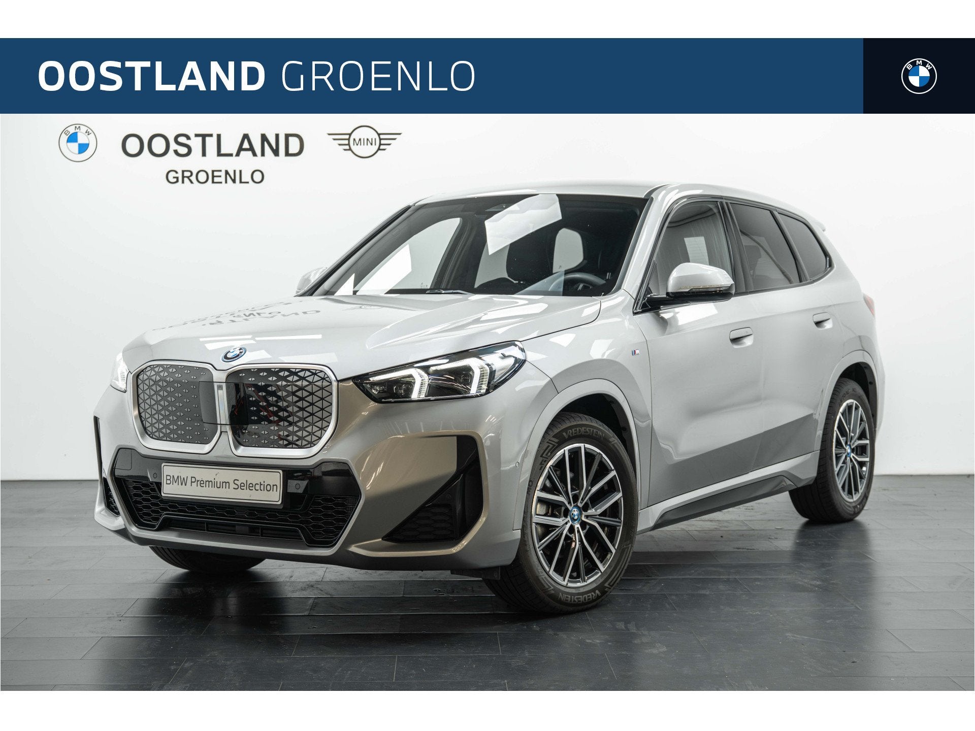 BMW iX1 eDrive20 M Sport / Sportstoelen / Keyless Entry / Ac, Auto's, Gebruikt, Zwart, Met garantie (alle), 24 min