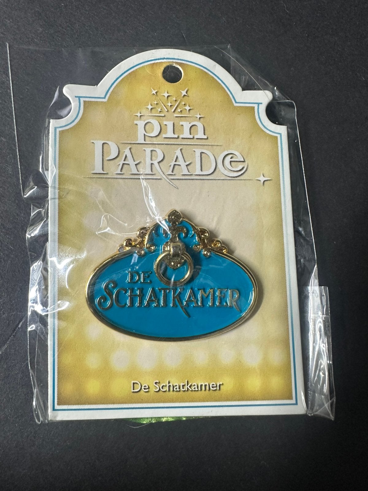 Efteling pin de schatkamer, Ophalen of Verzenden, Zo goed als nieuw, Button of Speldje