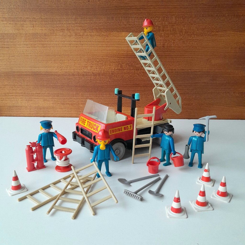 Vintage Playmobil brandweer - Firetruck Engine No. 7 - 1975, Kinderen en Baby's, Speelgoed | Playmobil, Ophalen of Verzenden, Gebruikt