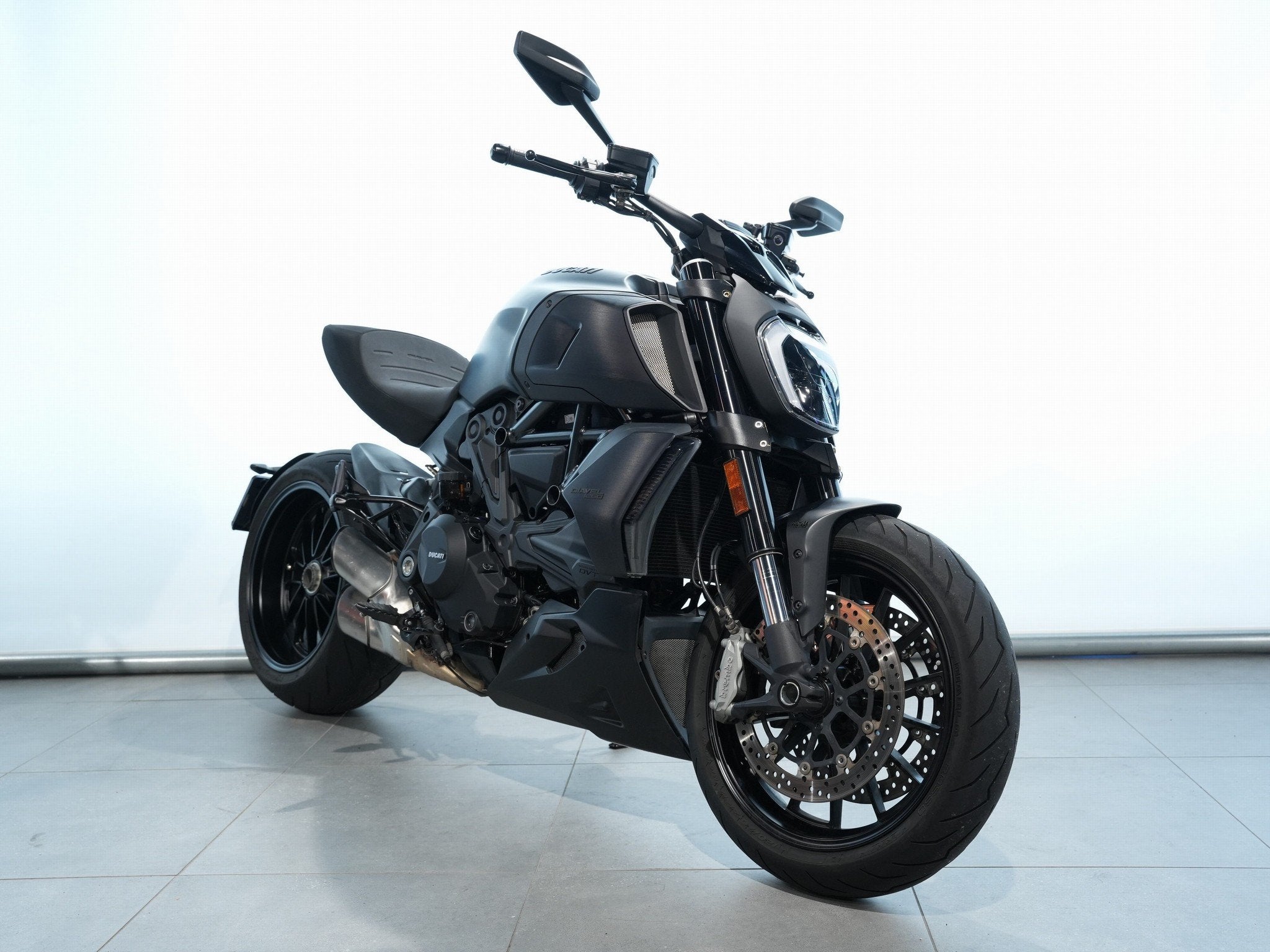 Ducati DIAVEL 1260 (bj 2021), Motoren, Info.dne@ducati.com, Meer dan 35 kW, Naked bike, Maanweg 174
2516 AB  's-Gravenhage