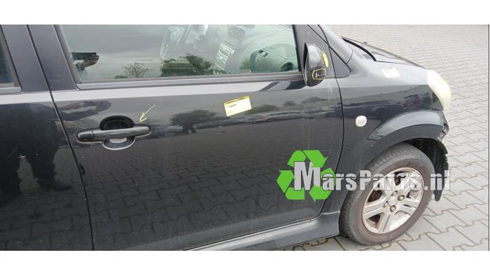 Portier 4Deurs rechts-voor van een Daihatsu Sirion, Gebruikt, Daihatsu, -, Deur