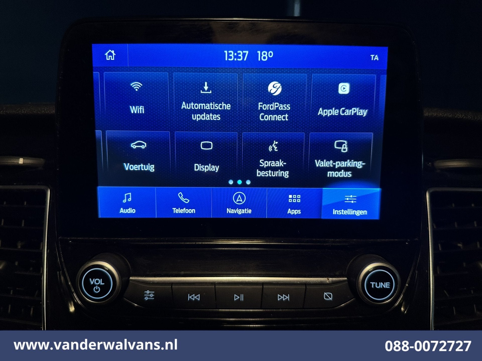 Ford Transit Custom 2.0 TDCI 130pk L2H1 Euro6 Airco | Naviga, Voorwielaandrijving, Dealer onderhouden, 4 cilinders, Lichtsensor