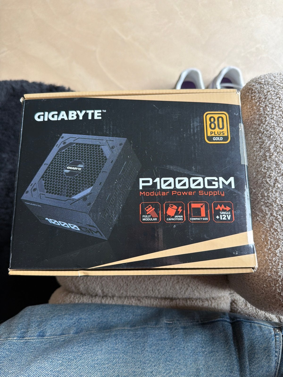 GIGABYTE P1000GM 1000W 80 PLUS Gold Modulaire Voeding, Computers en Software, Interne voedingen, Nieuw, Ophalen of Verzenden