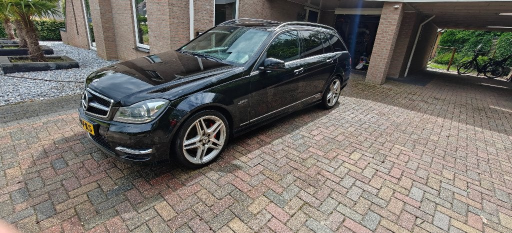 Mercedes C350 CDI AMG Line 2011 Zwart Veel Opties., Euro 5, Achterwielaandrijving, 1800 kg, Zwart