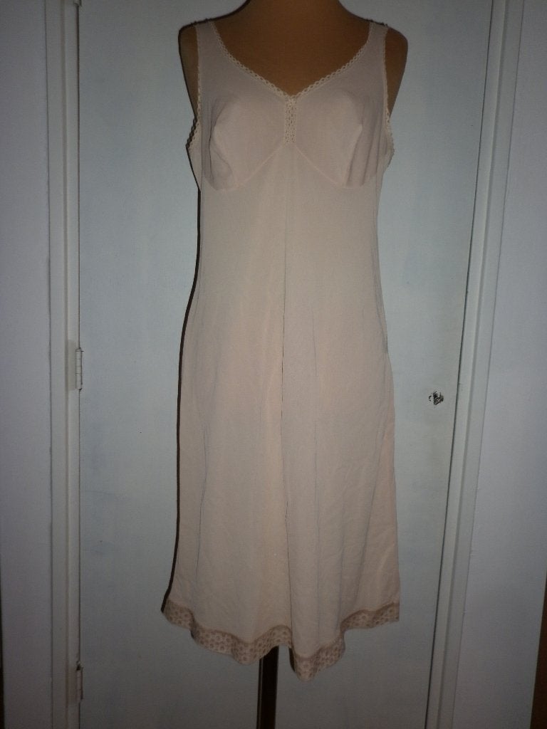 onderjurk maat 38 / small merk : Austria, Kleding | Dames, Verzenden, Beige, Overige typen