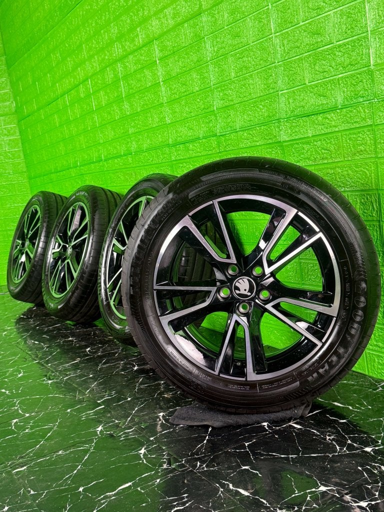 Originele Skoda Fabia velgen 16" 5x100 zomer 7mm! polo ibiza, Niet ingevuld, Gebruikt, 16 inch, Banden en Velgen