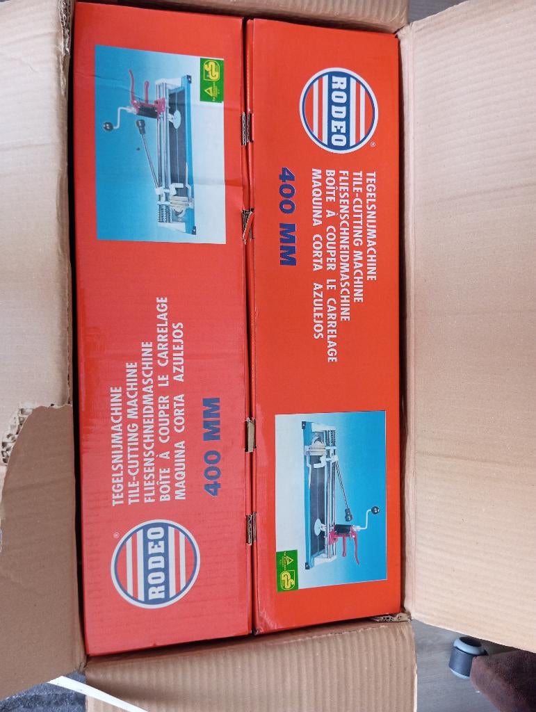 Tegels ijsmachine 400mm, Ophalen of Verzenden, Zo goed als nieuw, Beton, Terrastegels