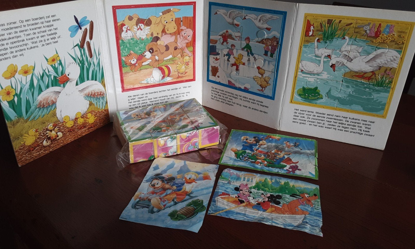 Disney blokken puzzel, Het Lelijke Eendje Boek - 3 puzzels, Ophalen of Verzenden, Minder dan 10 stukjes, Zo goed als nieuw, 2 tot 4 jaar