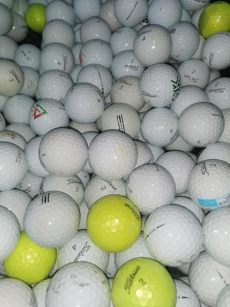 Titleist avx golfballen 50 stuks, Sport en Fitness, Golf, Ophalen of Verzenden, Bal(len)