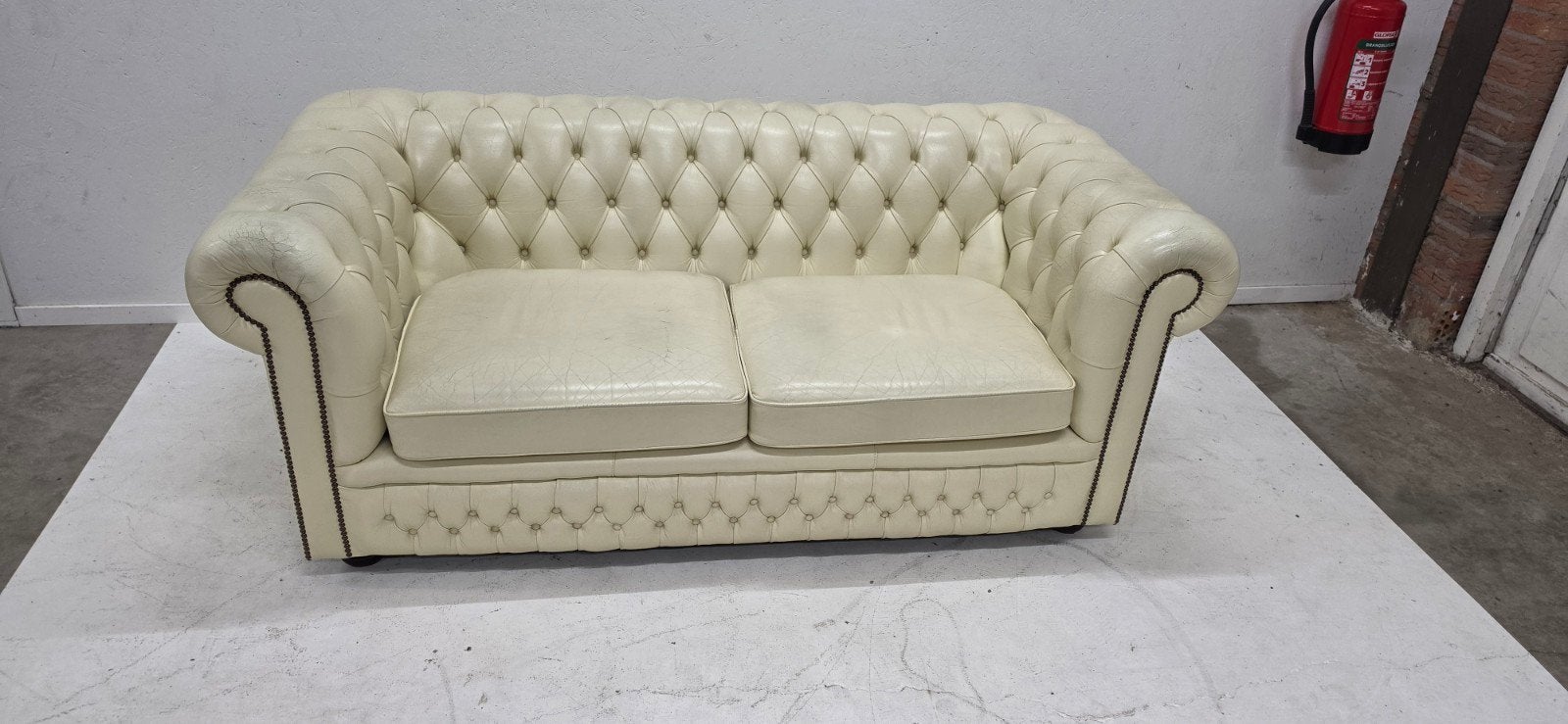 vintage leren chesterfield bank, Gebruikt, 125 cm of meer, Chesterfield, Ophalen of Verzenden