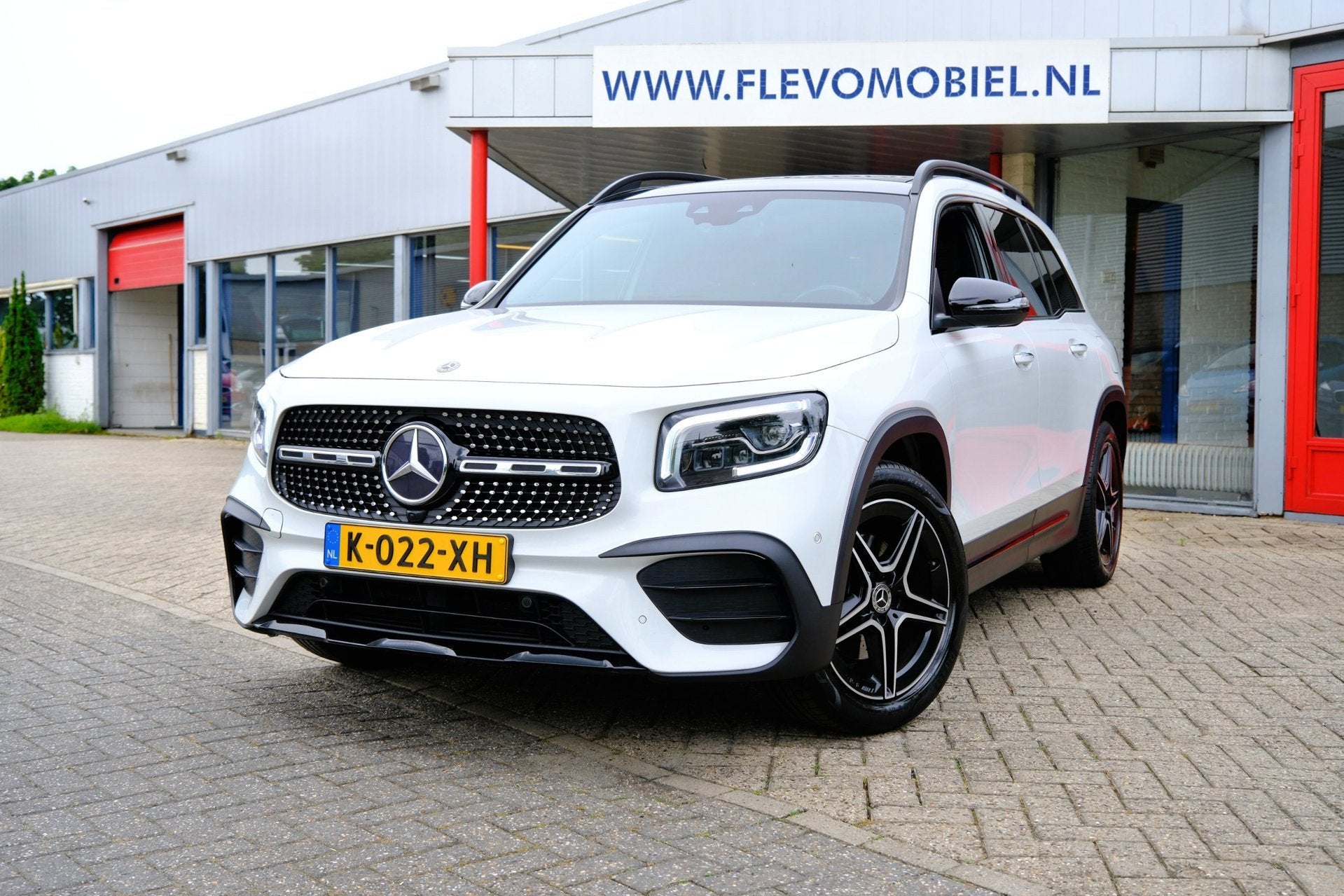 Mercedes-Benz GLB 180 Business Sol. AMG Aut. Pano|Leder-Alca, 136 pk, Gebruikt, Euro 6, 4 cilinders