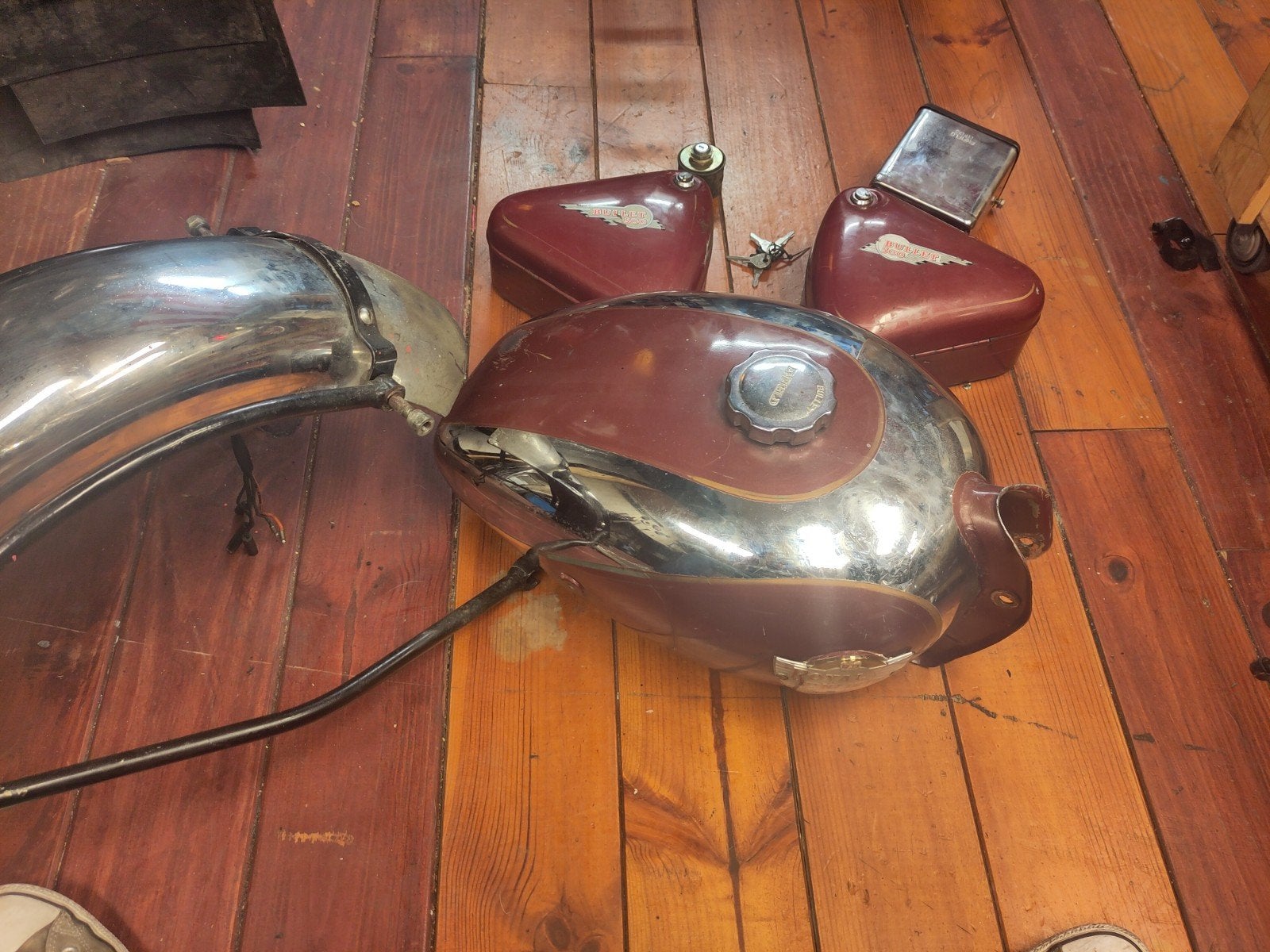 Enfield Bullet 500 onderdelen, Motoren, Verzenden