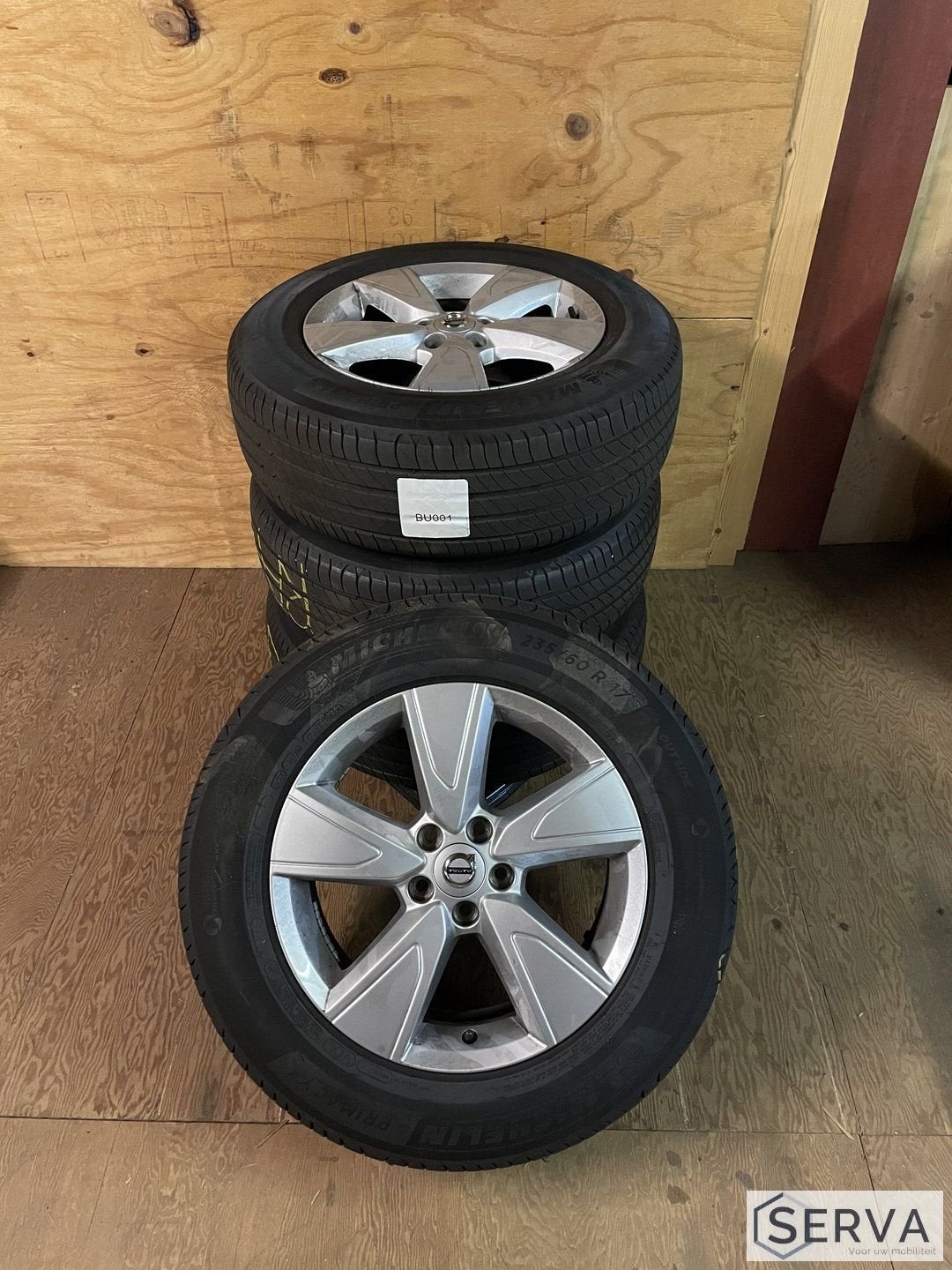 Volvo XC40 5-Spoke Silver wielen met Michelin Primacy zomerb, Ophalen, Gebruikt, -, -