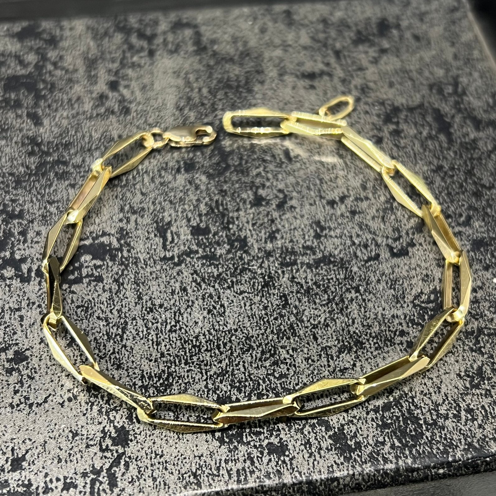 14k gouden armband closed forever schakel massief, Ophalen of Verzenden, Nieuw, Goud