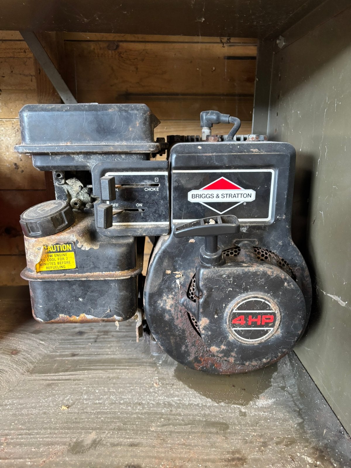 Briggs stratton motor 4 pk, Doe-het-zelf en Verbouw, Ophalen, Zo goed als nieuw, Benzinemotor