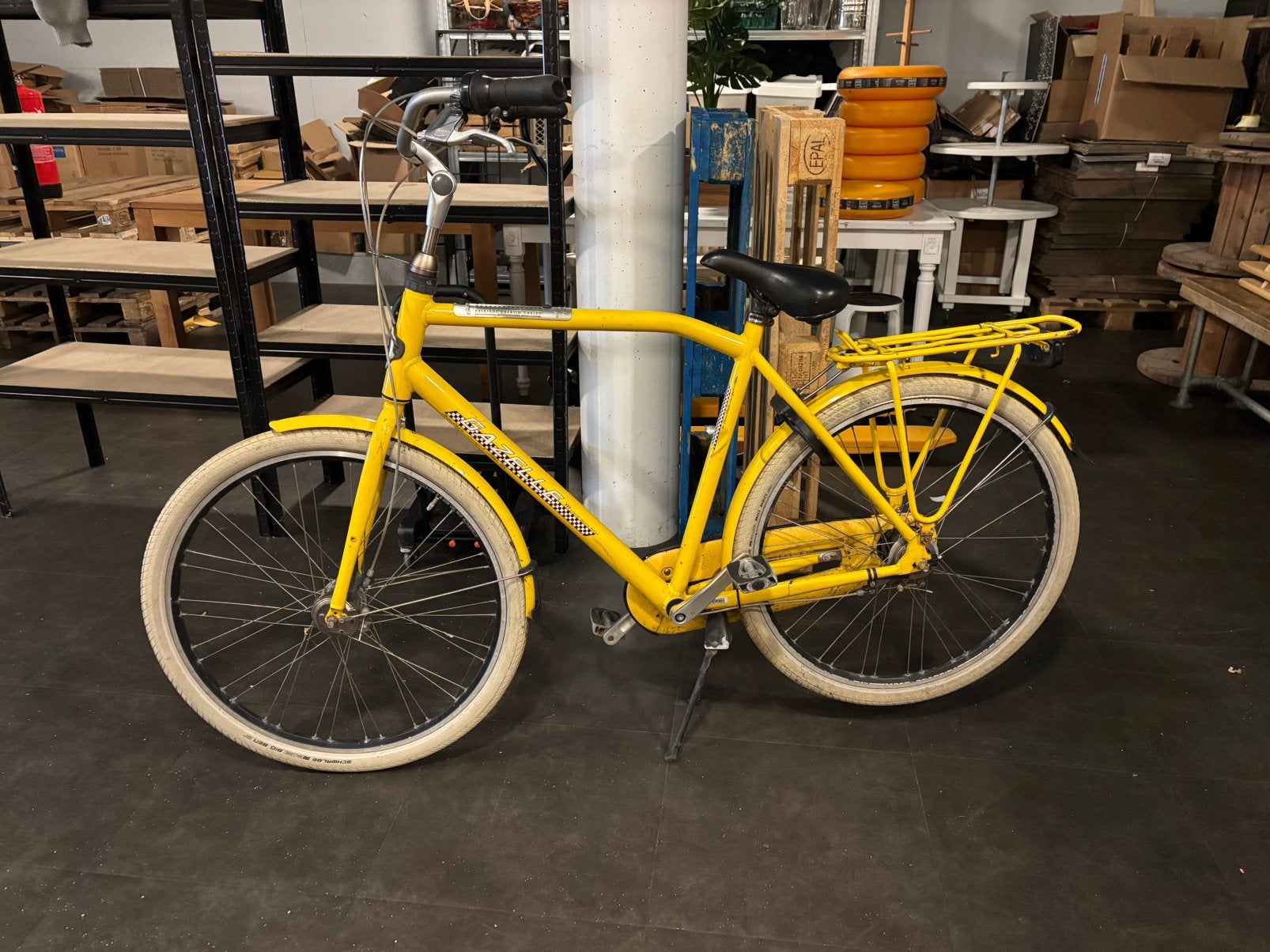 Gele heren fiets met bagage drager, Ophalen, Gebruikt, Overige merken