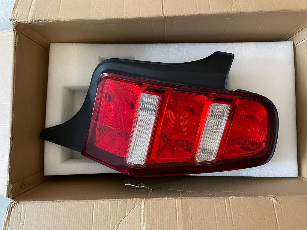 Ford Mustang 2012 GT Achterlichten set (Stock), Ophalen of Verzenden, Gebruikt, Ford