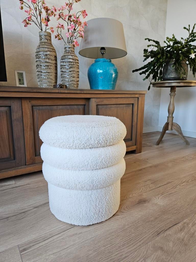 Poef off white nette staat!, Ophalen, Minder dan 50 cm, Gebruikt, Rond