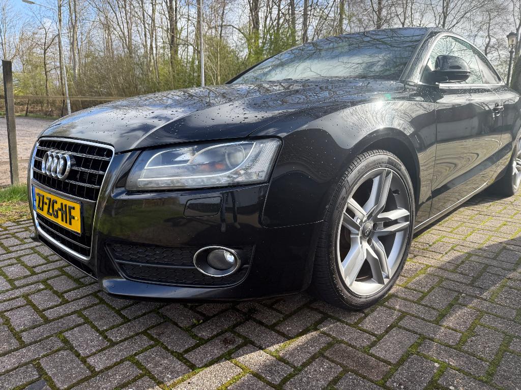 Audi A5 3.2 FSI 195KW Coupe Multitronic 2008 Zwart, Auto's, Audi, 4 stoelen, Zwart, 93 €/maand, 1700 kg