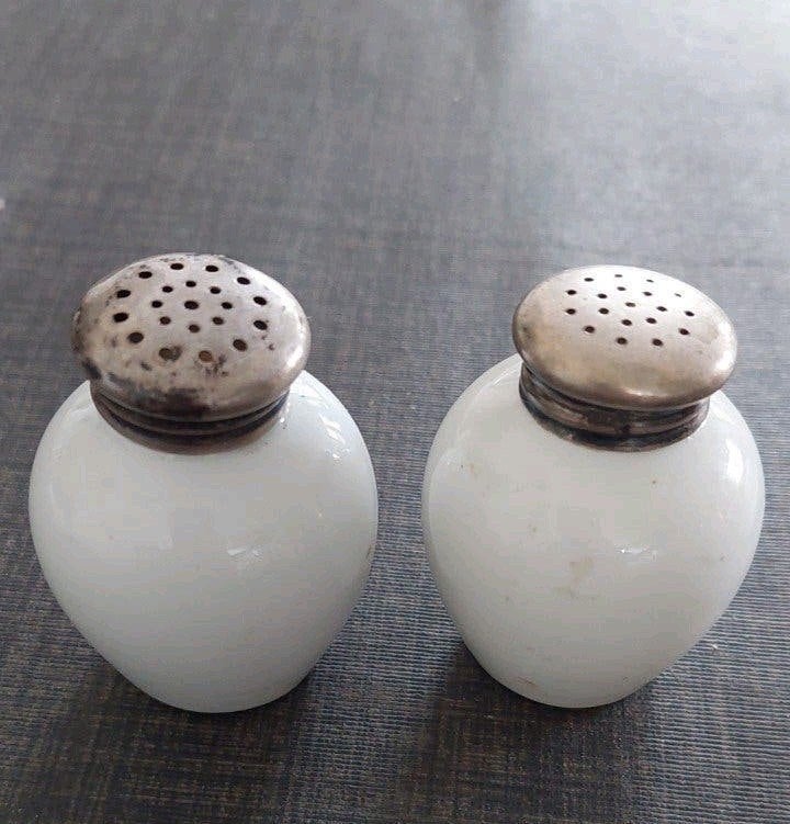 Antiek zilveren peper en zout setje., Ophalen of Verzenden