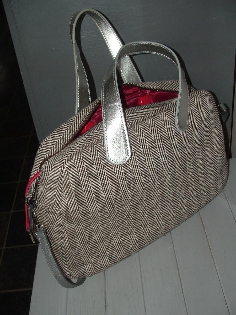 Justo Ju'sto tas damestas bag bruin met offwhite wol, Ophalen of Verzenden, Zo goed als nieuw, Bruin, Handtas