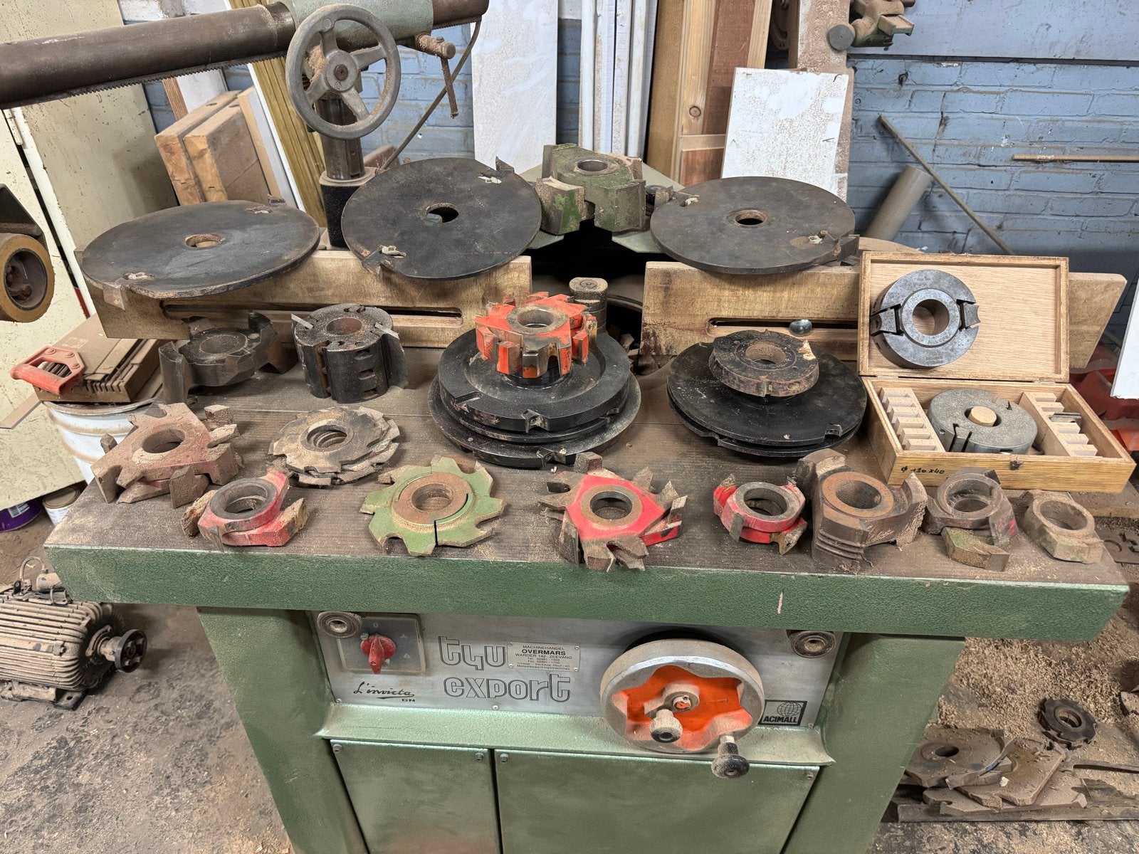 L'invicta freesmachine met diverse freesblokken, Doe-het-zelf en Verbouw, Ophalen