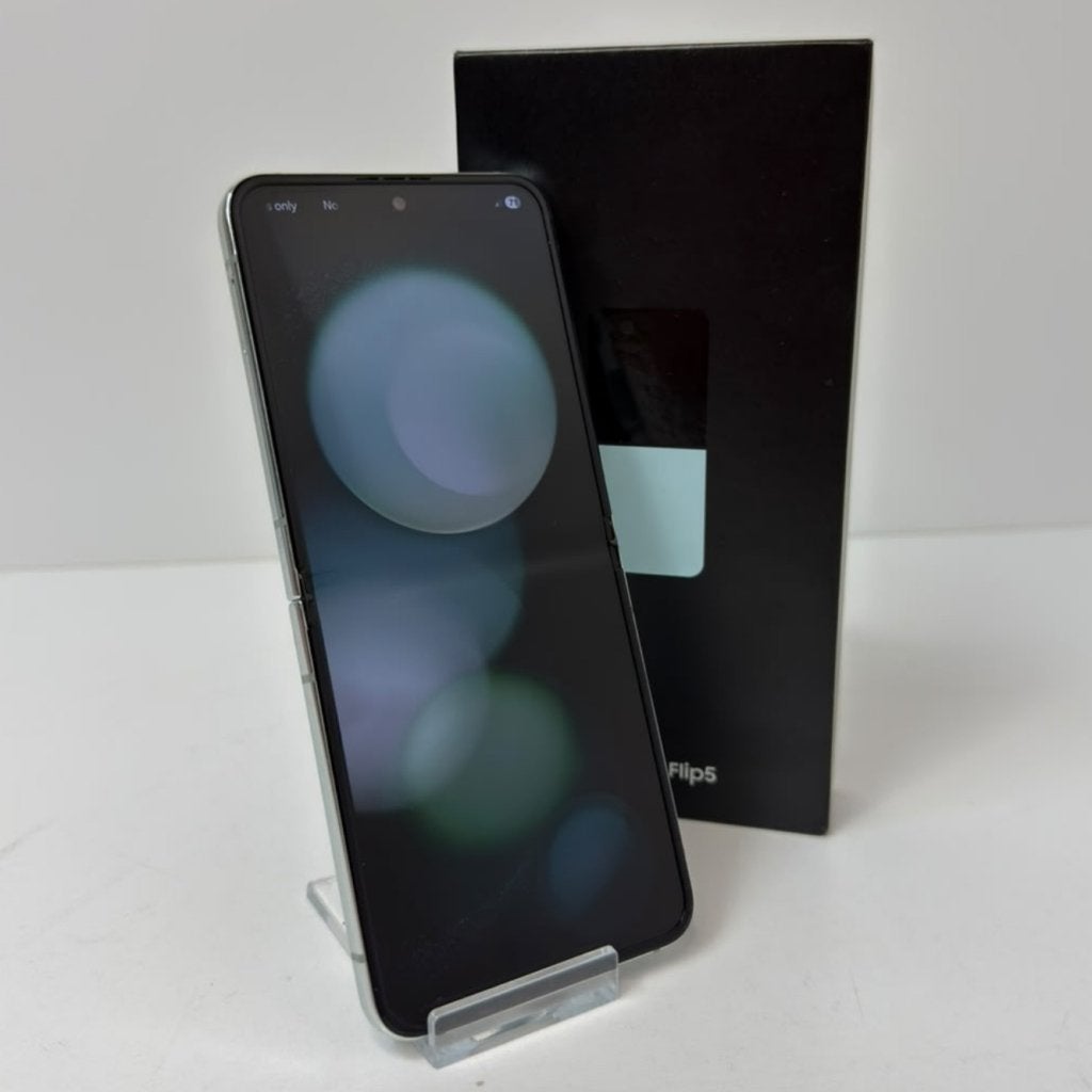 Foto 2 van Samsung Galaxy Z Flip 5 512GB Blauw | Nette staat