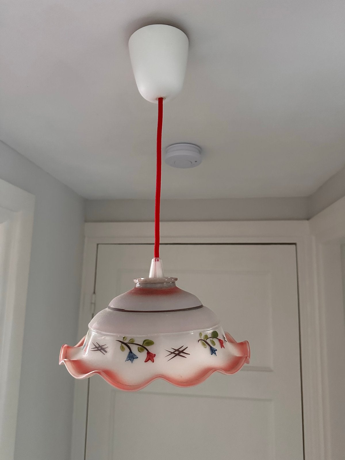 3 Vintage hanglampen met bloemmotief, Ophalen of Verzenden, Gebruikt, Glas, E27 (groot)