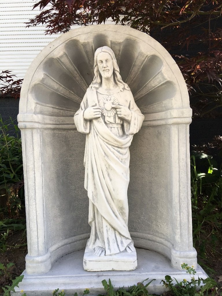 Jezus heilig hart beeld in bidkapel, vol steen, Tuin en Terras, Tuinbeelden, Steen, ., Ophalen of Verzenden, .
