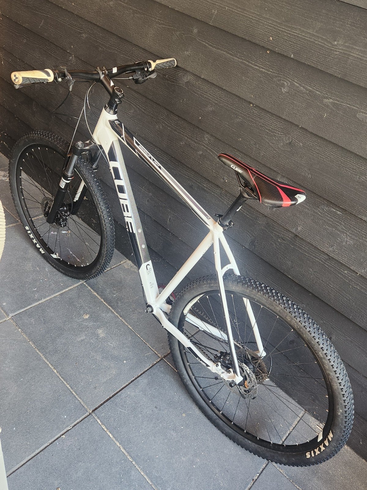 Cube Attention CMPT Mountainbike - Wit/Zwart, Fietsen en Brommers, 57 cm of meer, Ophalen, Gebruikt, Overige merken