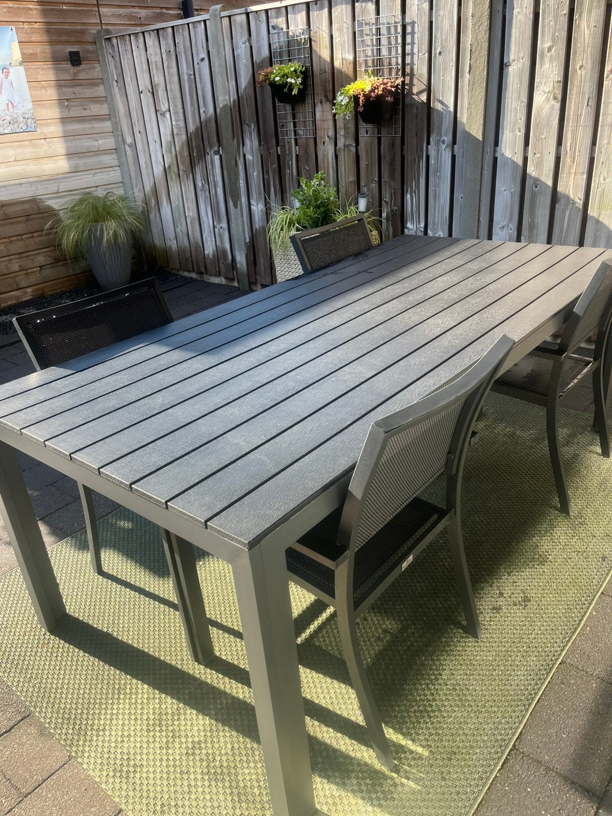 Zwarte tuintafel met 4 stoelen, Ophalen, Zo goed als nieuw, Rechthoekig