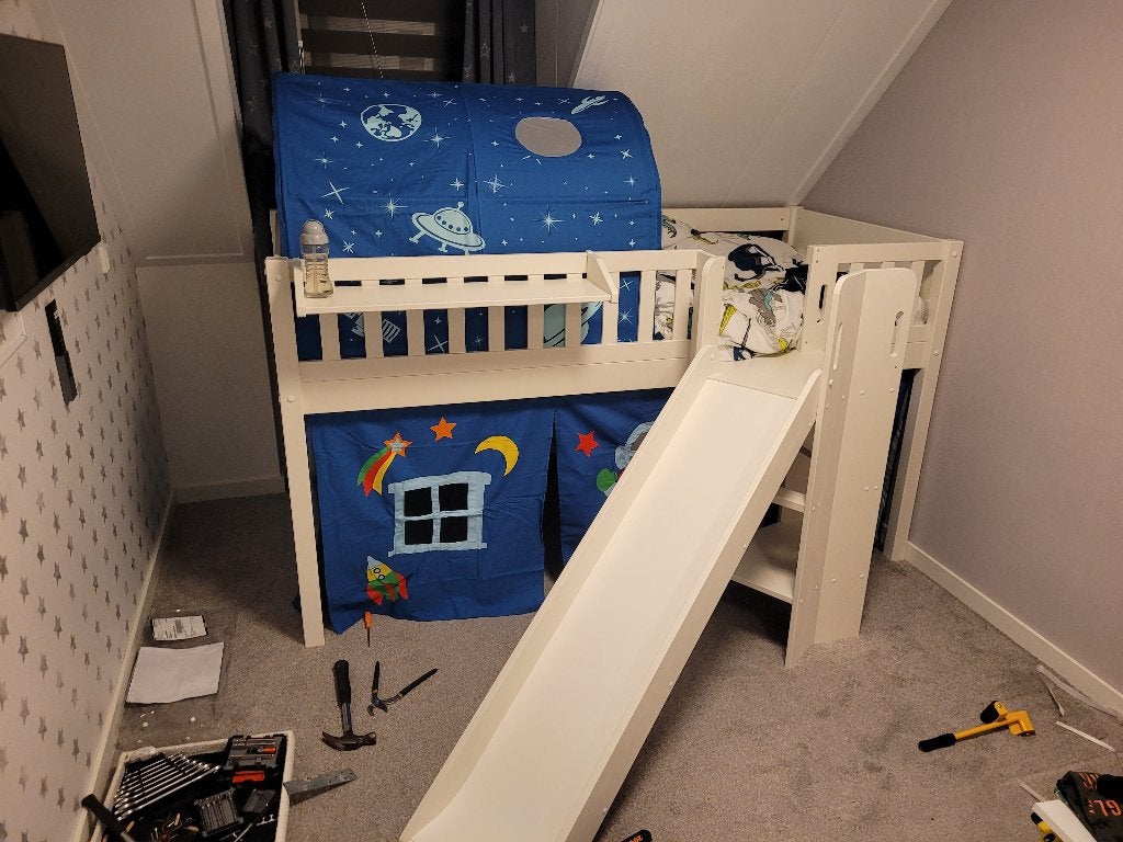 Scott Halfhoogslaper met Glijbaan met tent en gordijnen, Kinderen en Baby's, Kinderkamer | Stapelbedden en Hoogslapers, Zo goed als nieuw