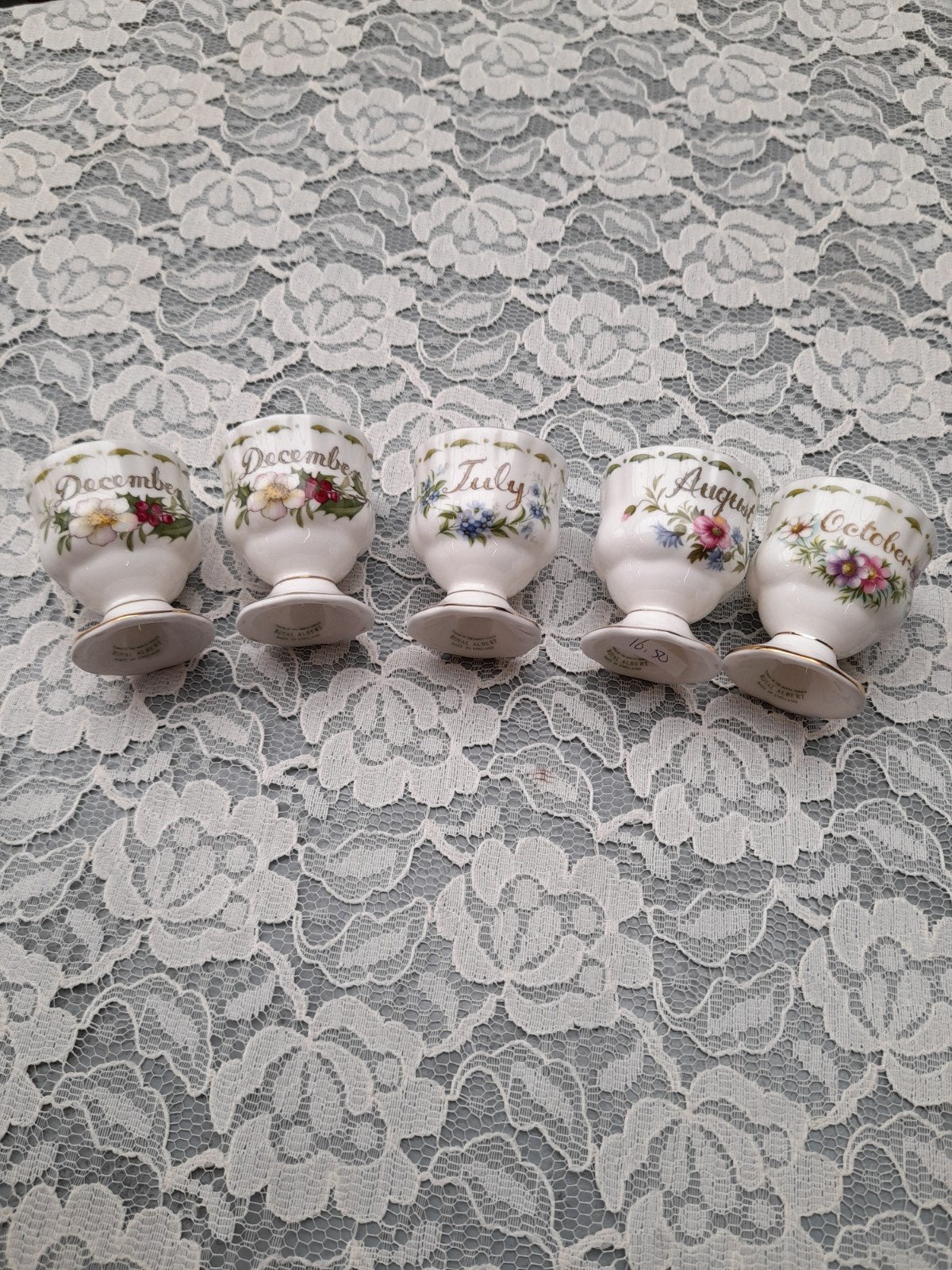 Royal albert flower of the month eierdopjes 16.50 p.s, Ophalen of Verzenden