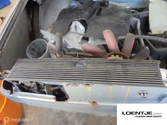Afdekplaat tussen achterlichten bmw e21 315 316 318 320 323i, Auto-onderdelen, Motor en Toebehoren, Gebruikt, Ophalen of Verzenden