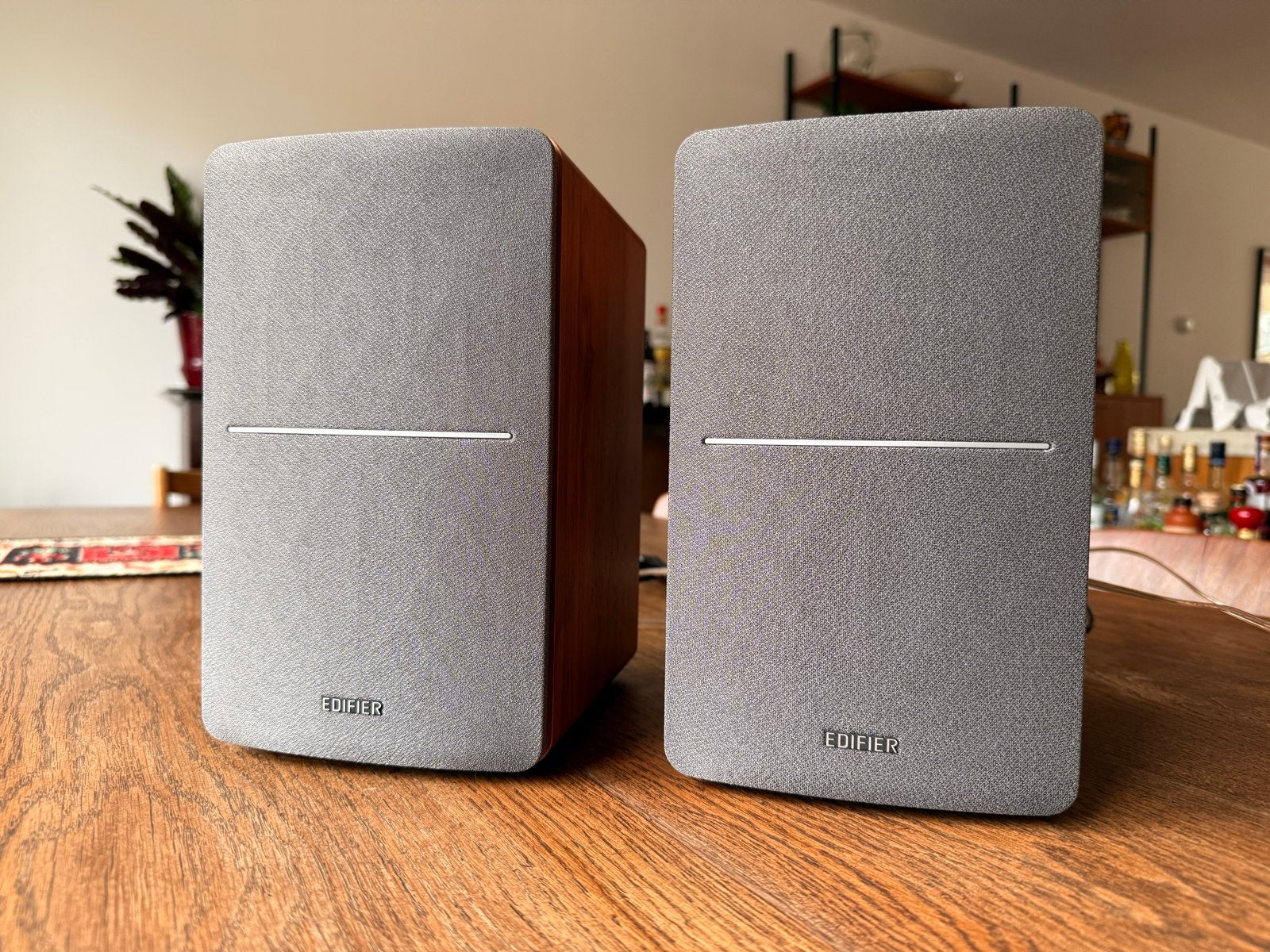 Edifier R1280DB Bluetooth boekenplankspeakers, Overige merken, Ophalen of Verzenden, Zo goed als nieuw, Minder dan 60 watt