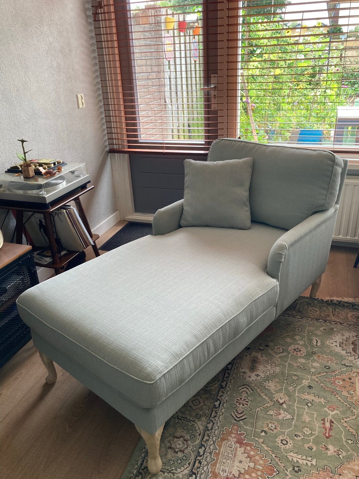 Comfortabele chaise longue in lichtgroen / mintgroen, Ophalen, Eenpersoons, Zo goed als nieuw, Minder dan 150 cm