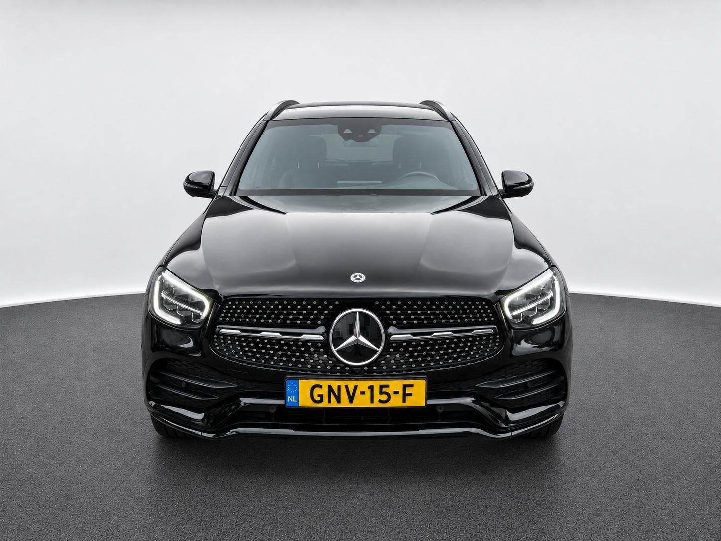 Mercedes-Benz GLC-klasse 300e 4MATIC Business Solution AMG N, Automaat, 14 kWh, Gebruikt, 4 cilinders