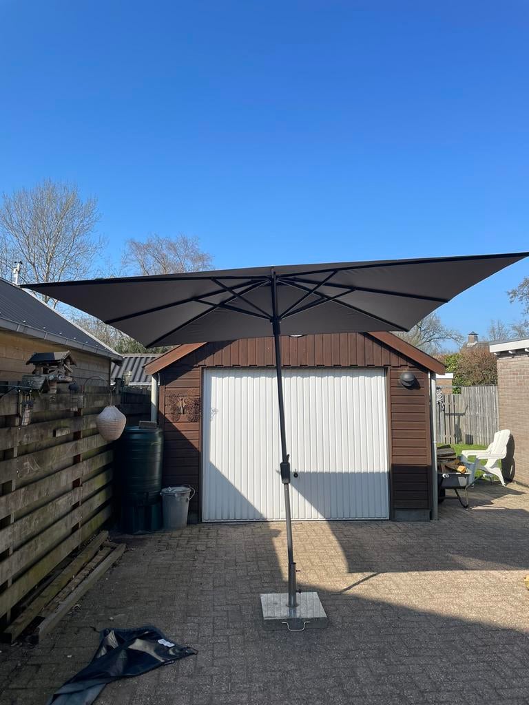 Madison Syros parasol, Tuin en Terras, Ophalen, Zo goed als nieuw