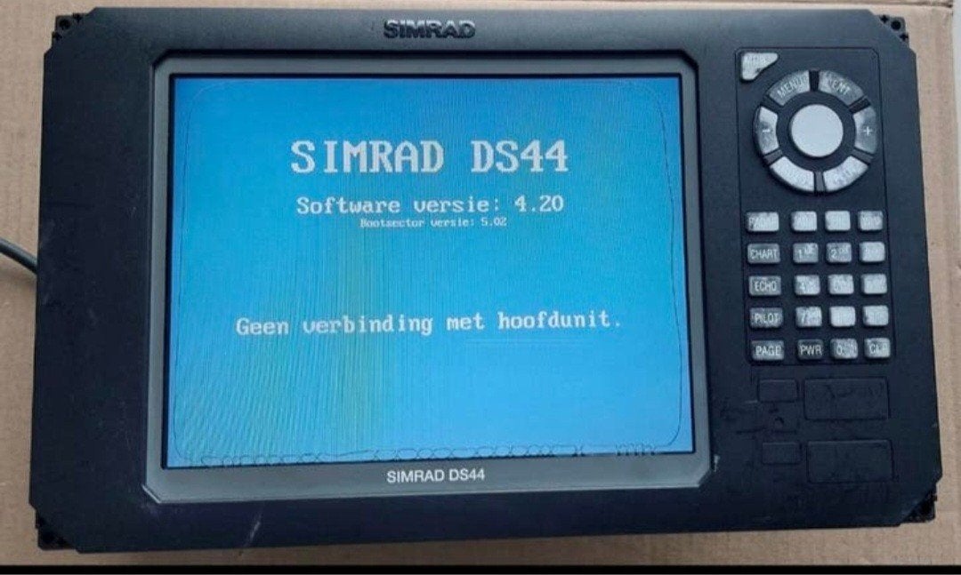 Simrad kaartplotter fishfinder radar DS44 Dual station, Ophalen of Verzenden, Zo goed als nieuw, Kaartplotter of Fish Finder