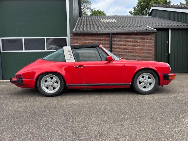 Porsche 911 2.7 S Targa 1977 Guards Red Project, Lichtmetalen velgen, Zwart, Cabriolet, Particulier