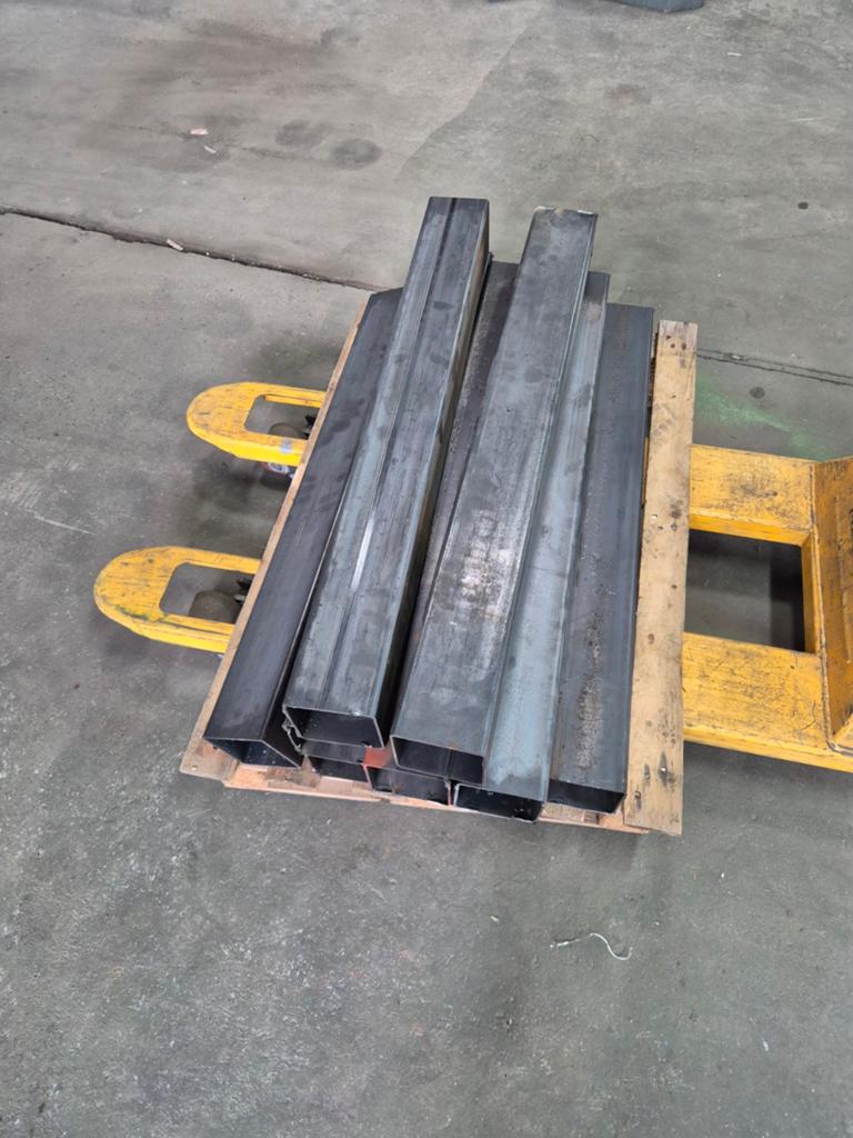 stalen kokers 100x100x3 tafelpoten, Ophalen, Zo goed als nieuw, IJzer