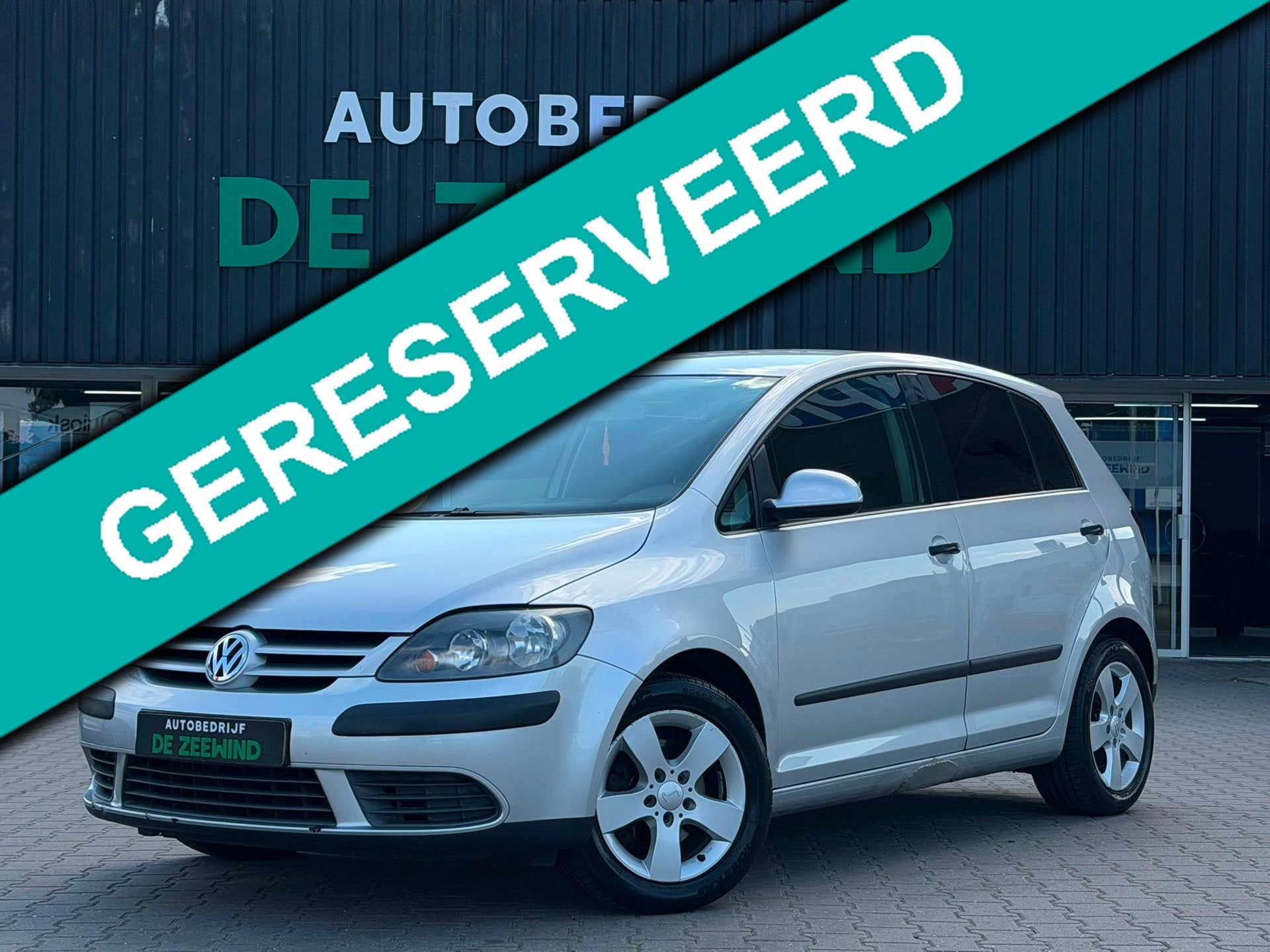 Volkswagen Golf Plus 1.6 FSI Comfortline Business|trekhaak, Auto's, Gebruikt, 4 cilinders, 116 pk, Navigatiesysteem