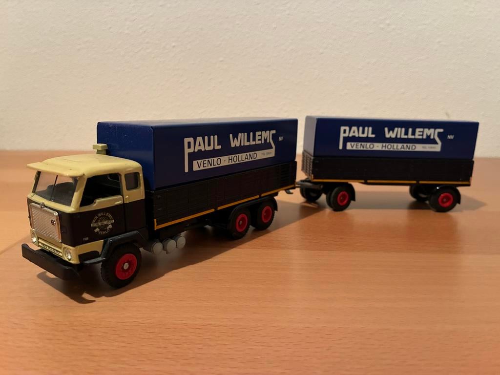 Tekno Volvo F88 Paul Willems, Ophalen of Verzenden, Zo goed als nieuw, Bus of Vrachtwagen, Tekno