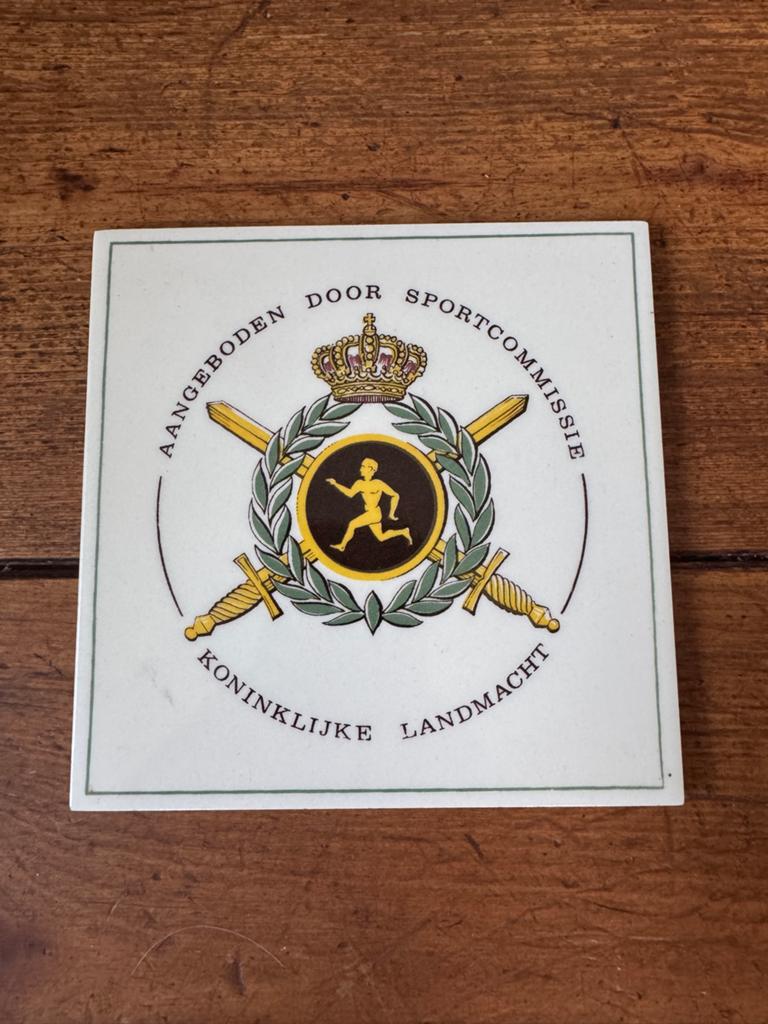 Tegel Koninklijke Landmacht Sportcommissie Schoonhoven, Ophalen of Verzenden