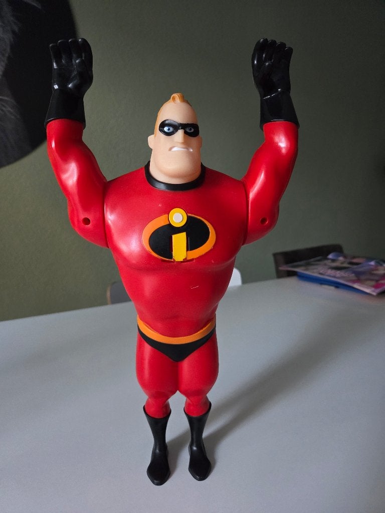 Disney poppen, the Incredibles van Pixar, Verzamelen, Disney, Ophalen of Verzenden, Overige figuren, Zo goed als nieuw, Beeldje of Figuurtje