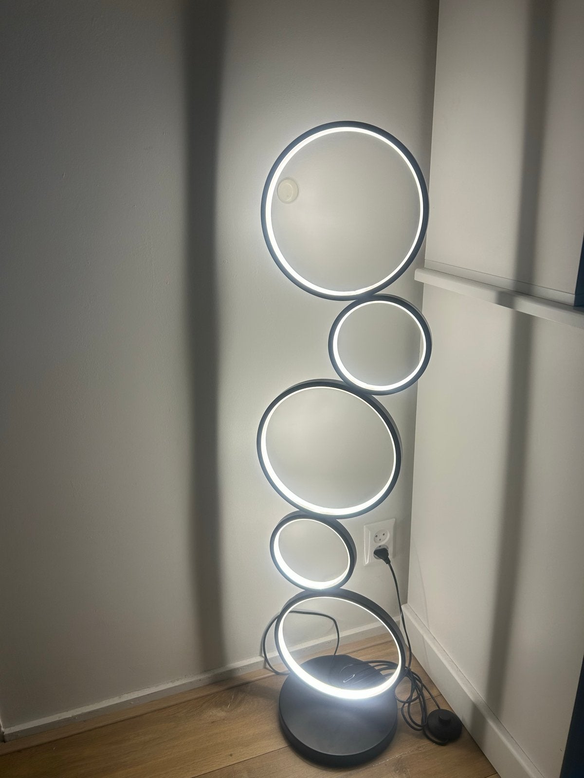 Italiaanse Design Vloerlamp, Ophalen, Nieuw, Overige fittingen, Metaal