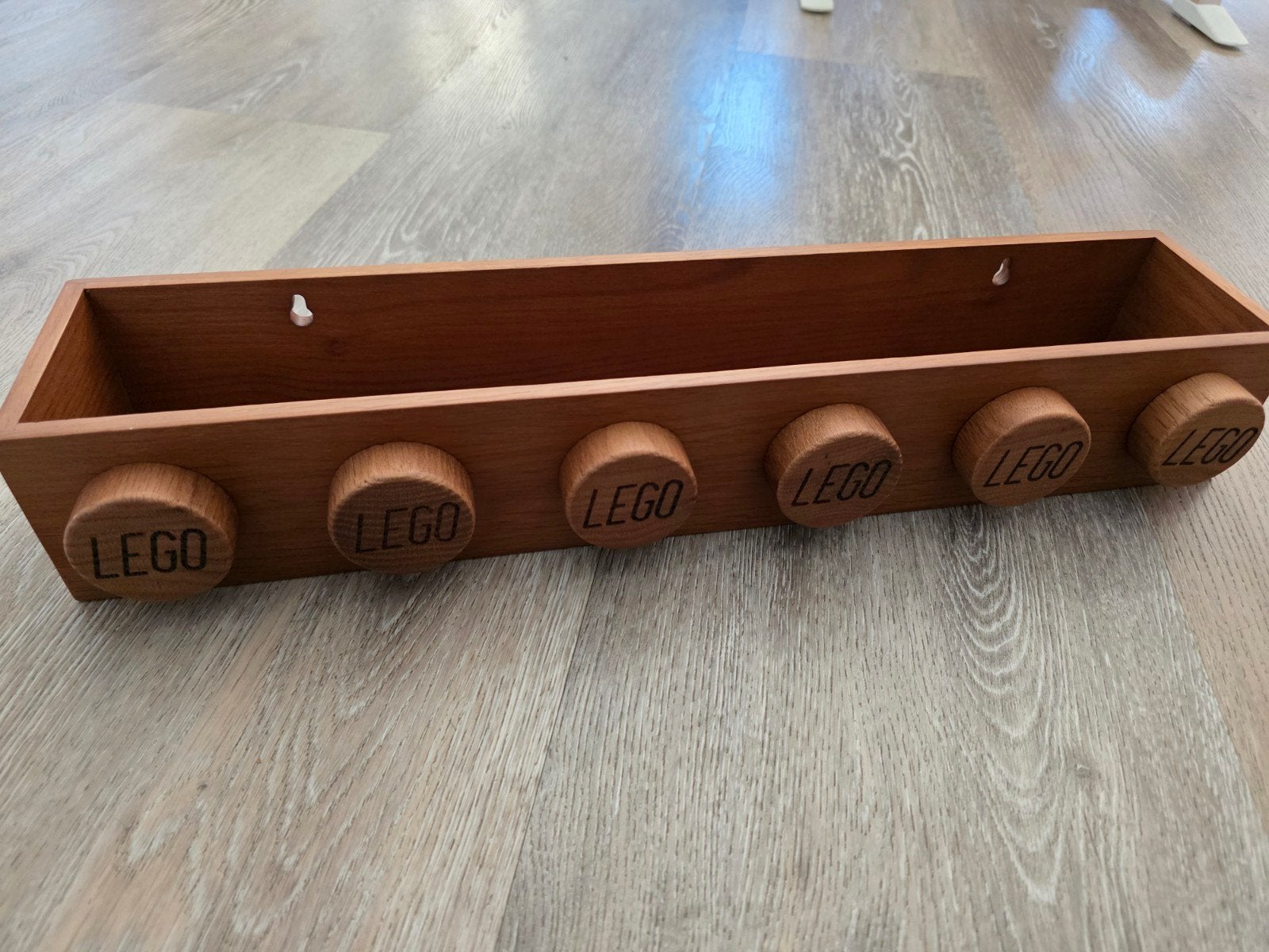 Luxe Lego boekenplank / wandrek van hout, nieuw in doos